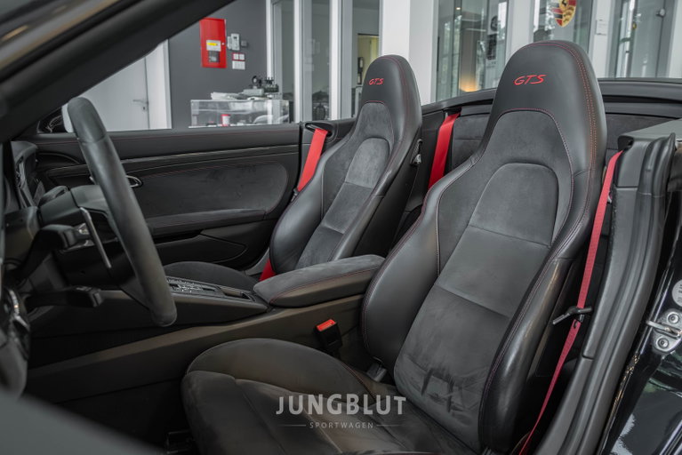 Porsche 991.2 Carrera 4 GTS