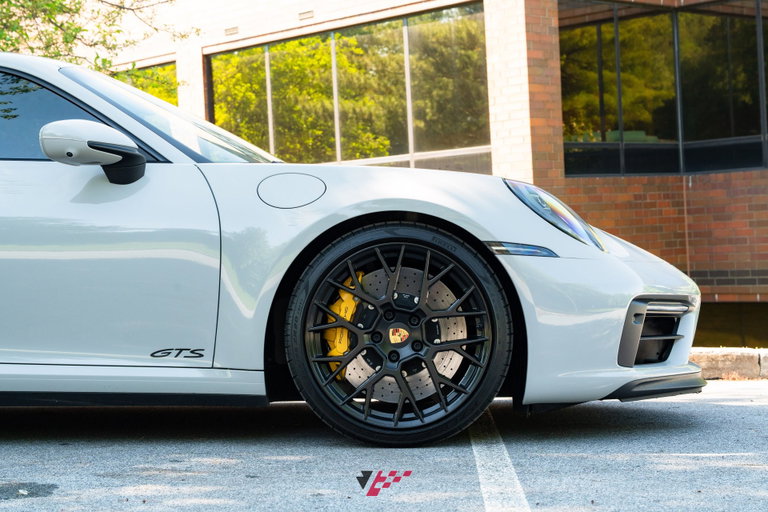 Porsche 992 Carrera GTS