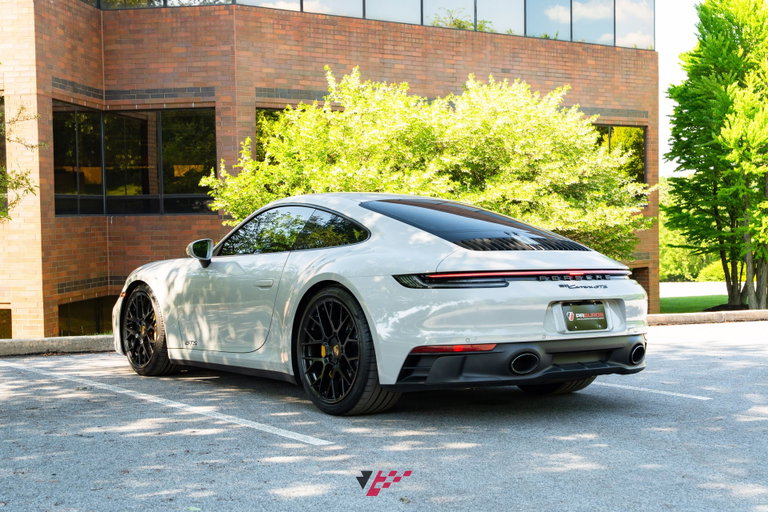 Porsche 992 Carrera GTS