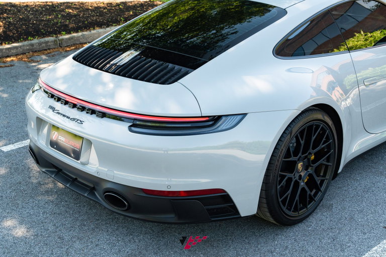 Porsche 992 Carrera GTS