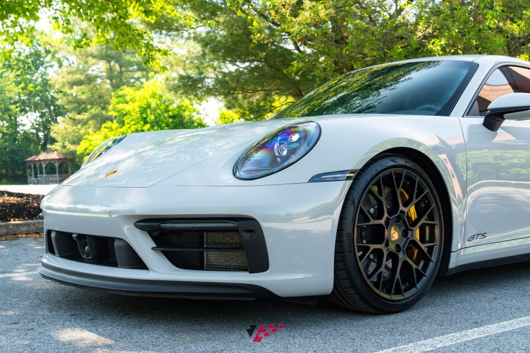 Porsche 992 Carrera GTS
