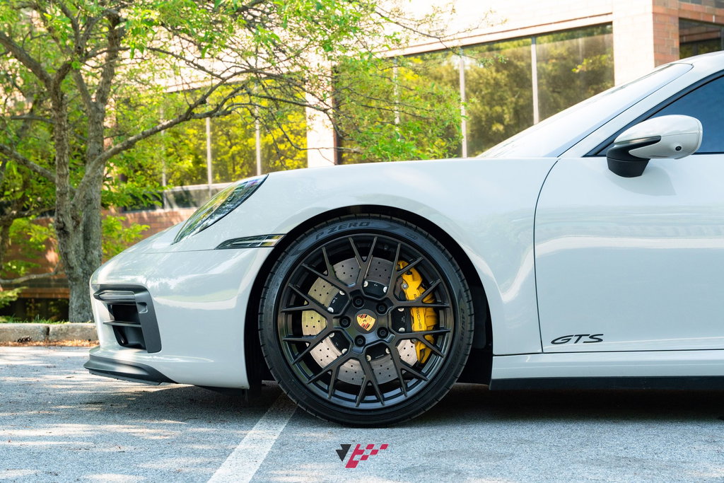 Porsche 992 Carrera GTS