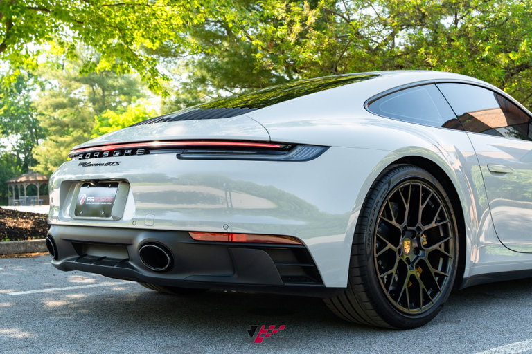 Porsche 992 Carrera GTS