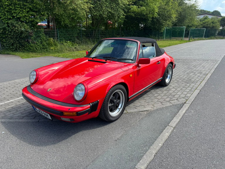 Porsche 911 Carrera 3.2
