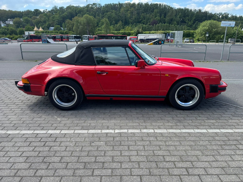 Porsche 911 Carrera 3.2