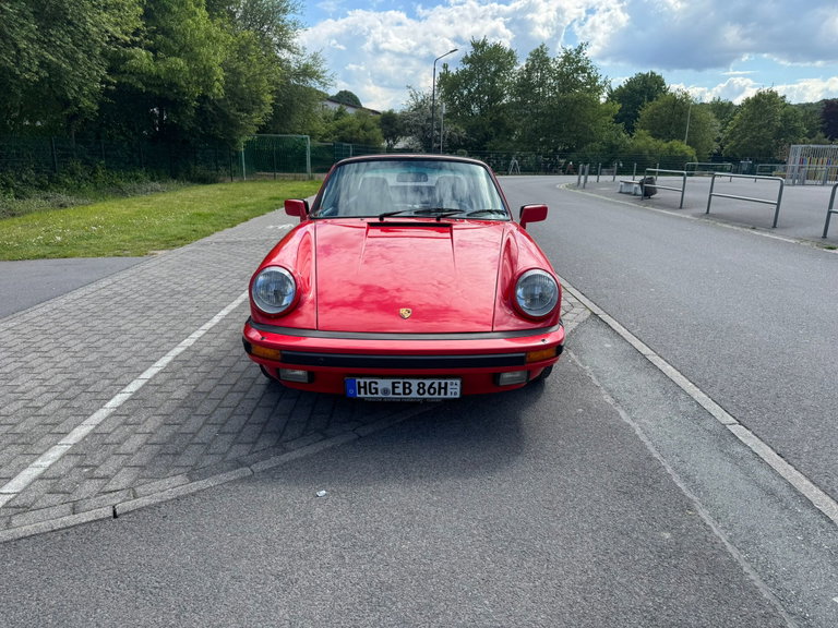 Porsche 911 Carrera 3.2