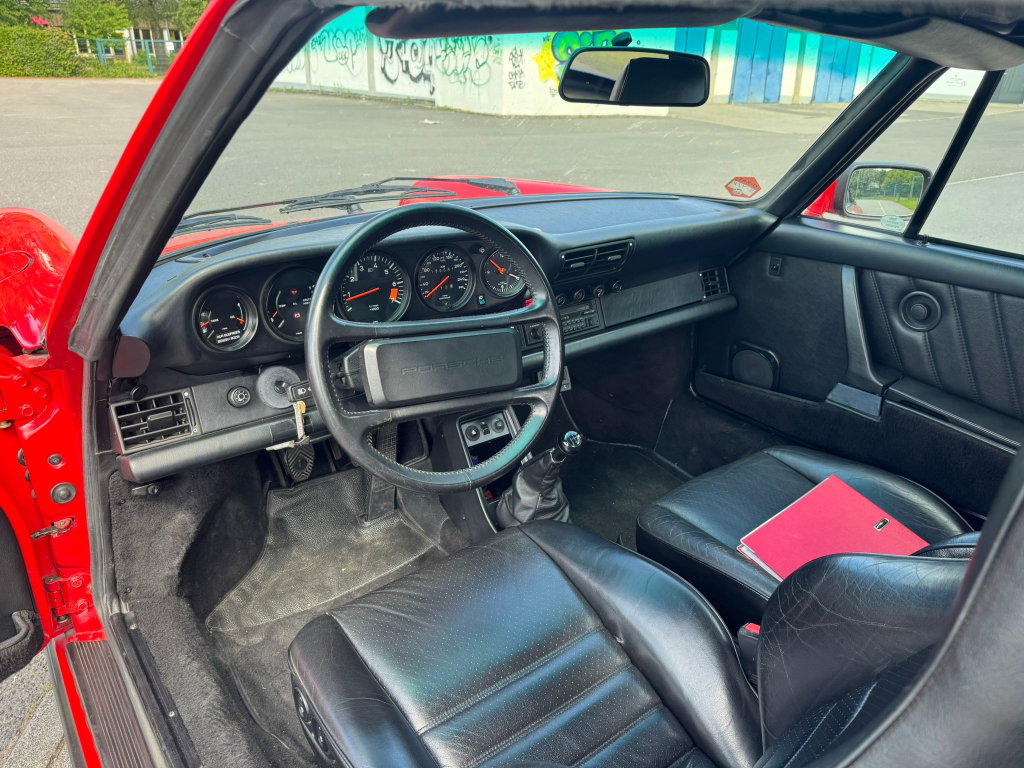 Porsche 911 Carrera 3.2