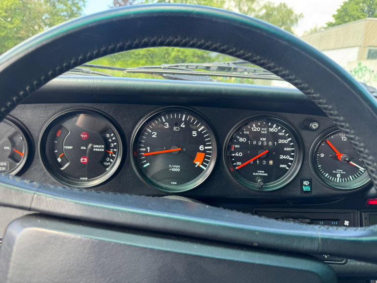 Porsche 911 Carrera 3.2