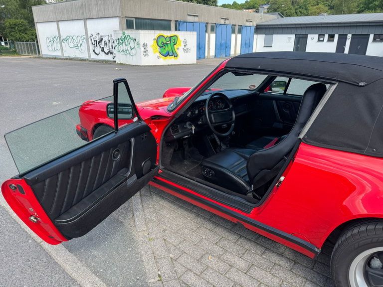 Porsche 911 Carrera 3.2