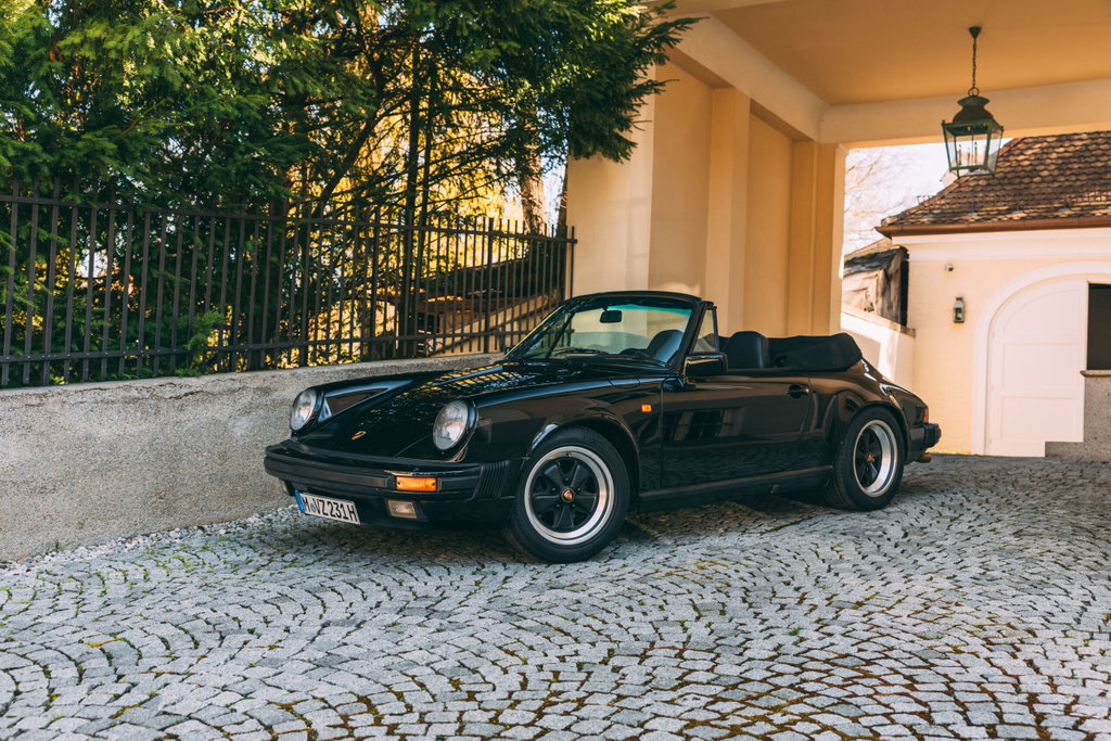 Porsche 911 Carrera 3.2