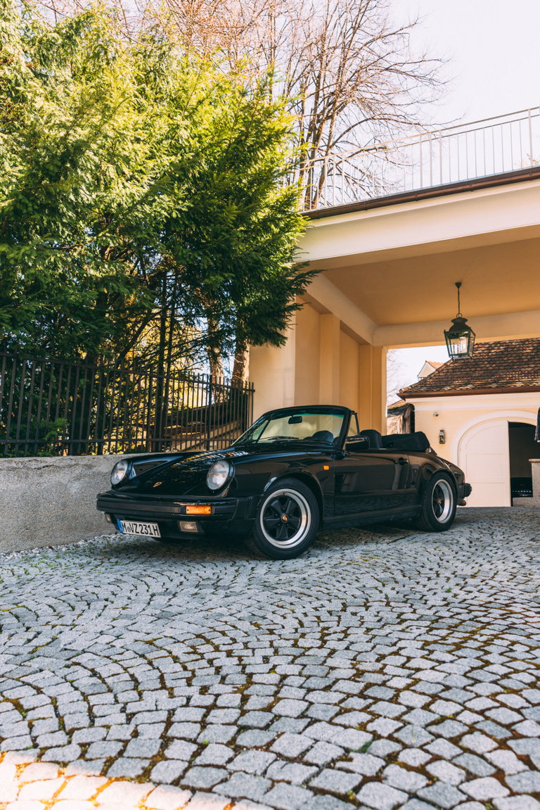 Porsche 911 Carrera 3.2