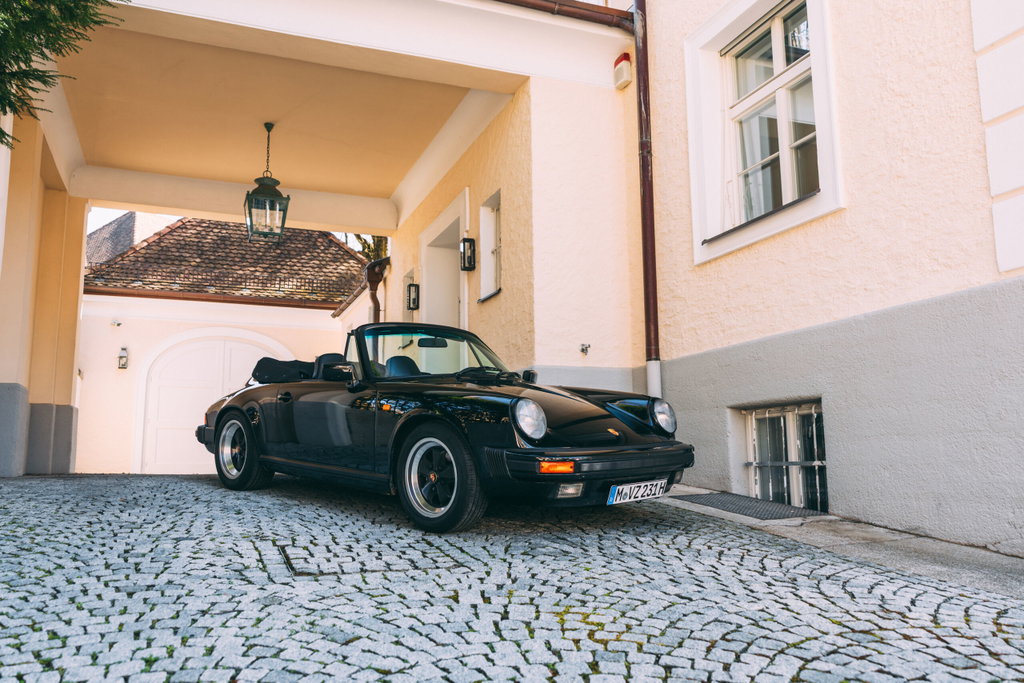 Porsche 911 Carrera 3.2