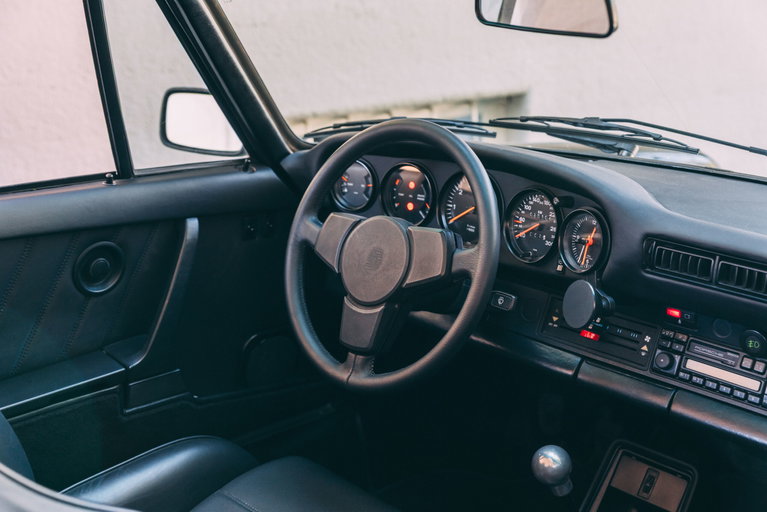 Porsche 911 Carrera 3.2