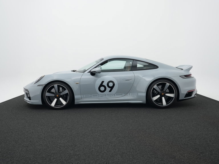 Porsche 992 Sport Classic