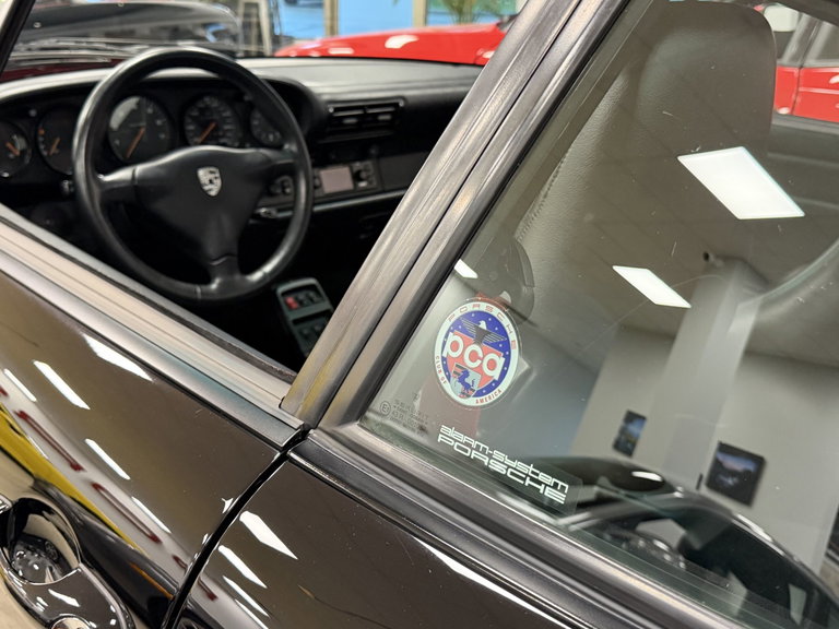 Porsche 993 Carrera 4