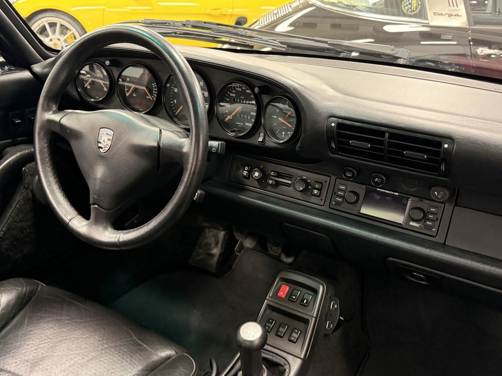 Porsche 993 Carrera 4