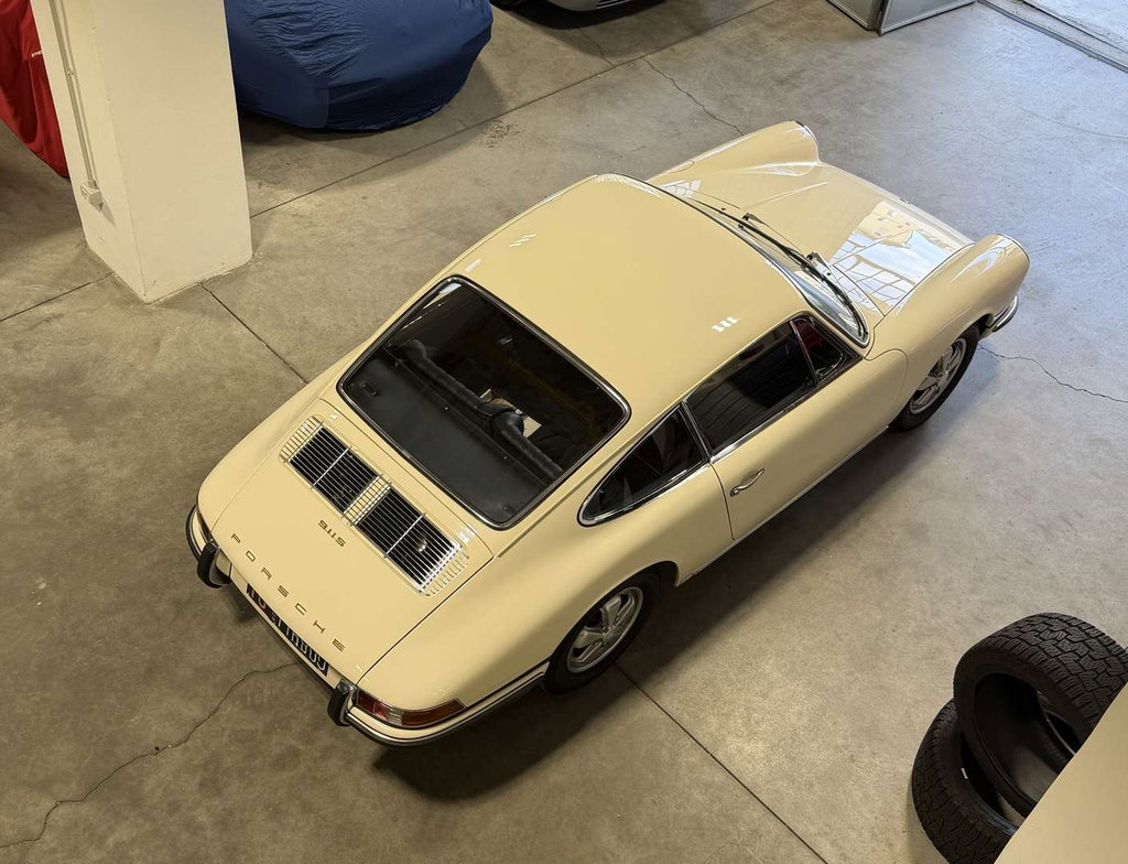 Porsche 911 S (F-Modell)