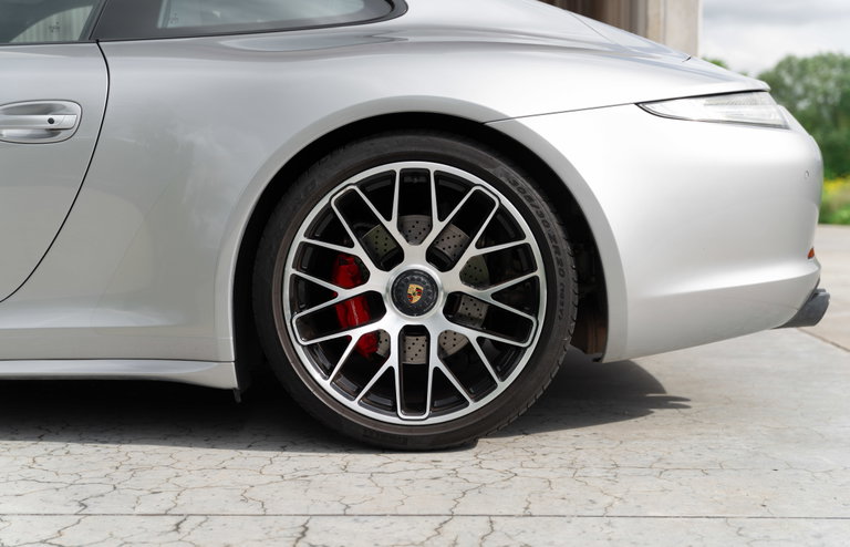 Porsche 991 Carrera 4 GTS