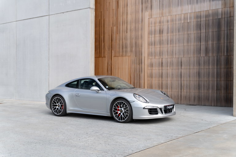 Porsche 991 Carrera 4 GTS