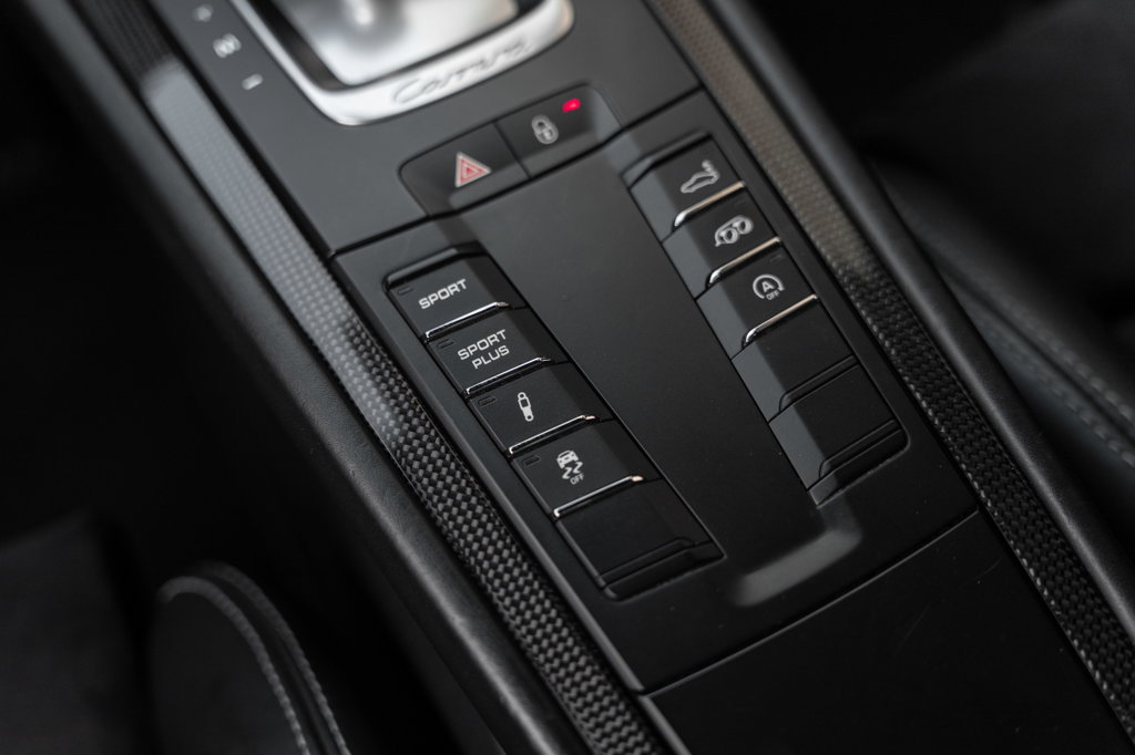 Porsche 991 Carrera 4 GTS