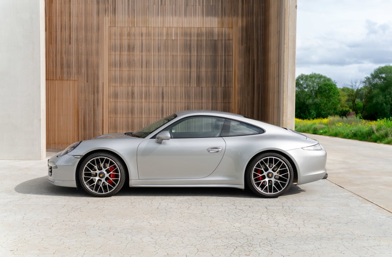Porsche 991 Carrera 4 GTS