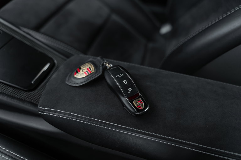 Porsche 991 Carrera 4 GTS