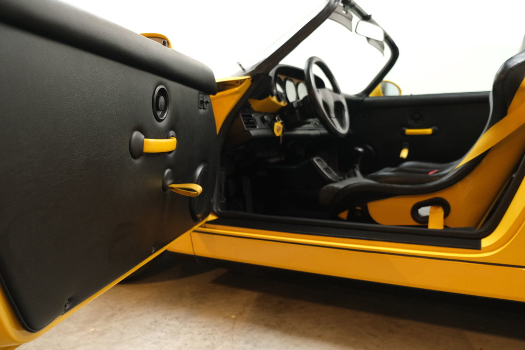 Porsche 964 Carrera 2 Speedster