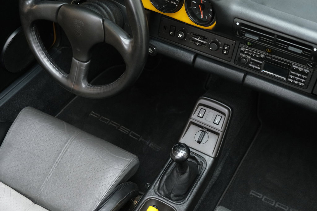 Porsche 964 Carrera 2 Speedster