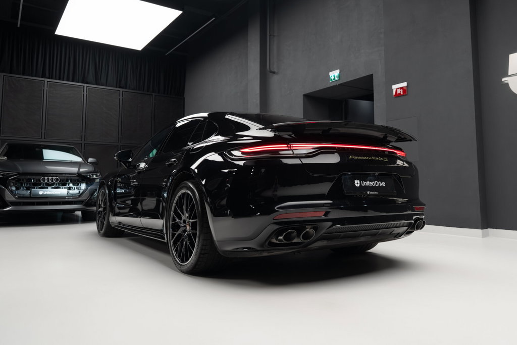 Porsche Panamera Turbo S E-Hybrid