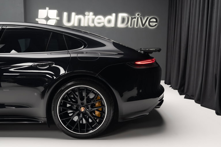 Porsche Panamera Turbo S E-Hybrid