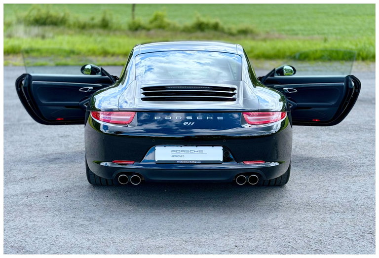 Porsche 991 Carrera Black Edition