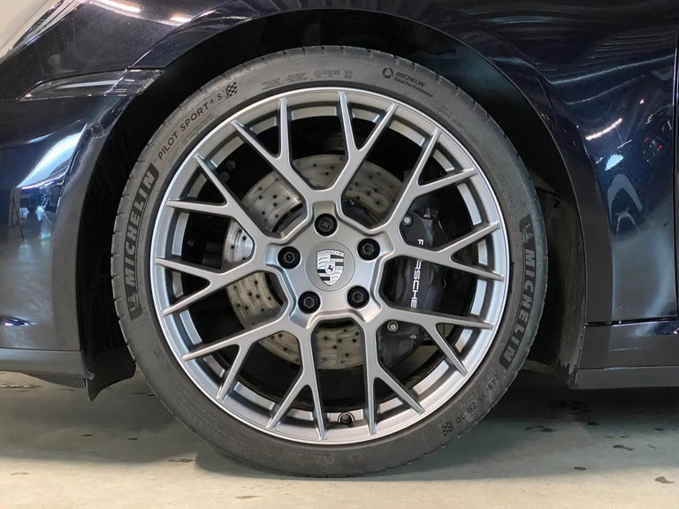 Porsche 992.2 Carrera