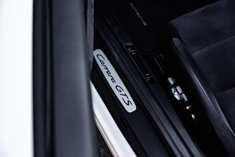 Porsche 991.2 Carrera GTS