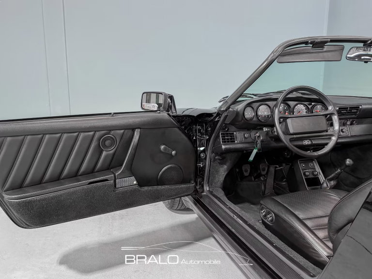 Porsche 911 Carrera 3.2 Speedster