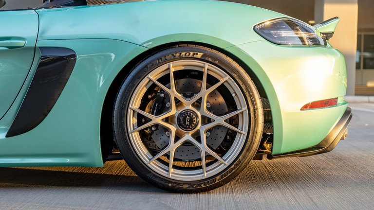 Porsche 718 Spyder RS