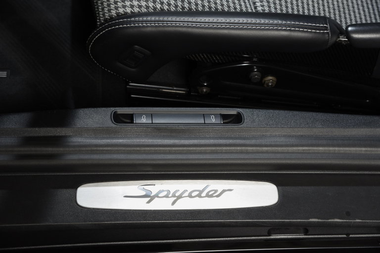 Porsche 981 Boxster Spyder
