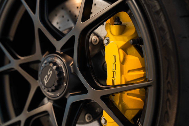 Porsche 718 Spyder RS