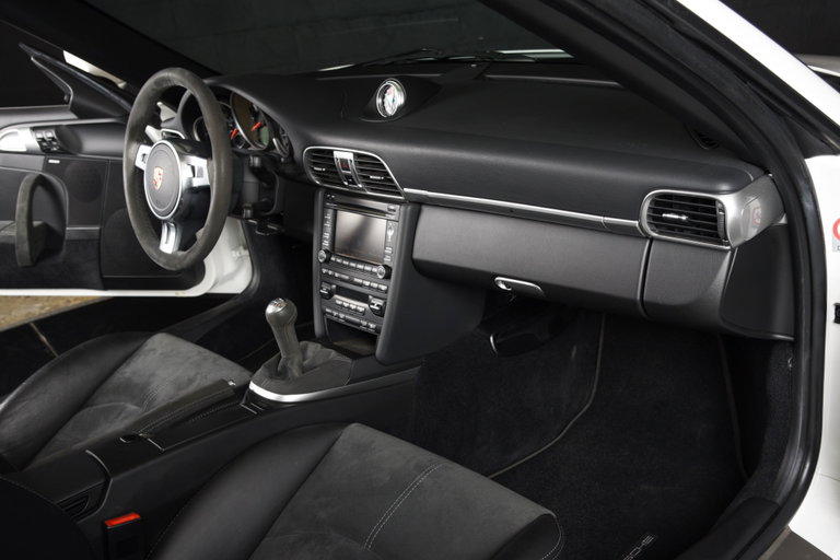 Porsche 997.2 Carrera GTS