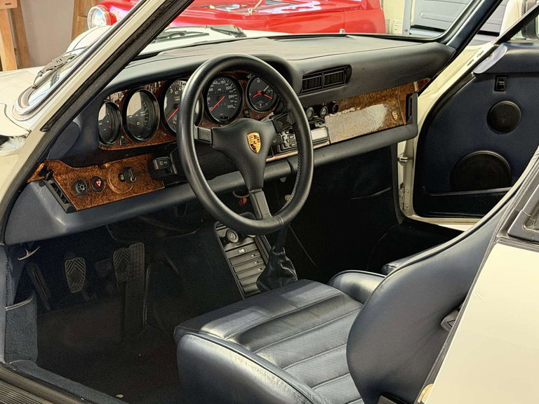 Porsche 911 Turbo 3.3