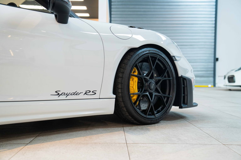 Porsche 718 Spyder RS
