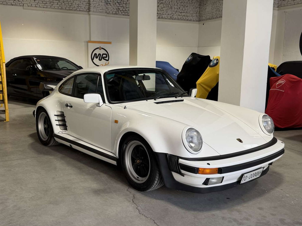 Porsche 911 Turbo 3.3