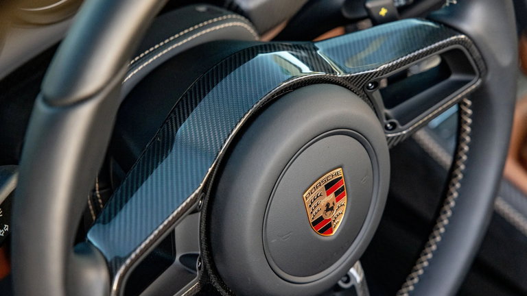 Porsche 718 Spyder RS