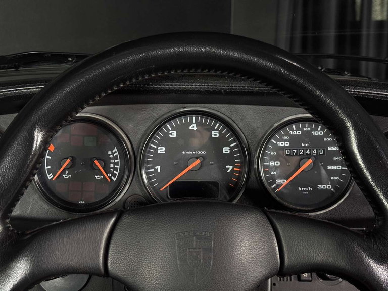 Porsche 964 Carrera 2 Speedster