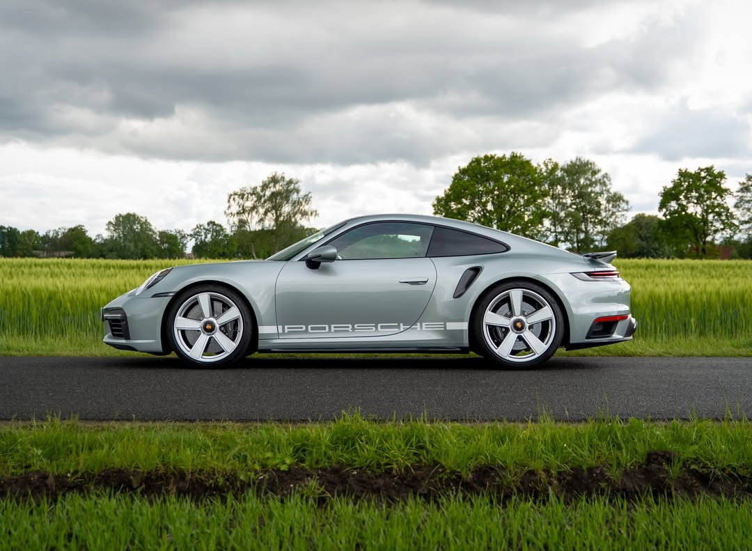 Porsche 992 Turbo 50 Jahre 2026 - elferspot.com - Marketplace for
