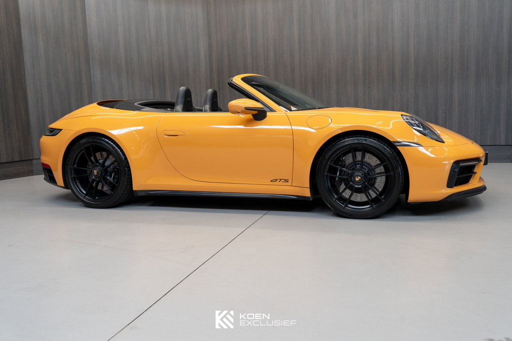 Porsche 992 Carrera GTS