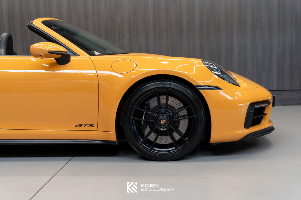 Porsche 992 Carrera GTS