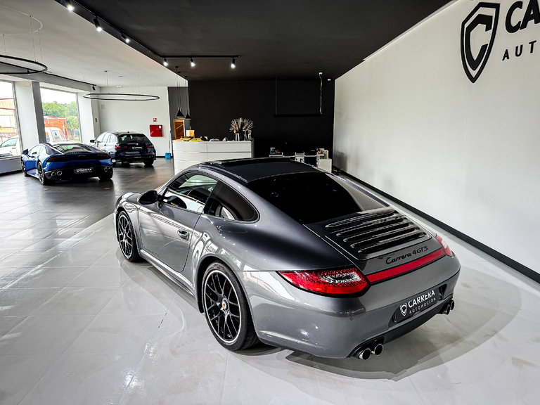 Porsche 911 Dakar