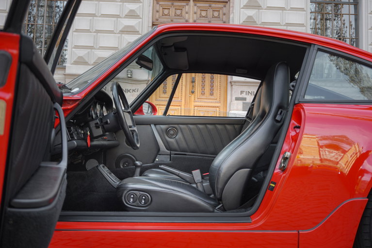 Porsche 964 Carrera 4