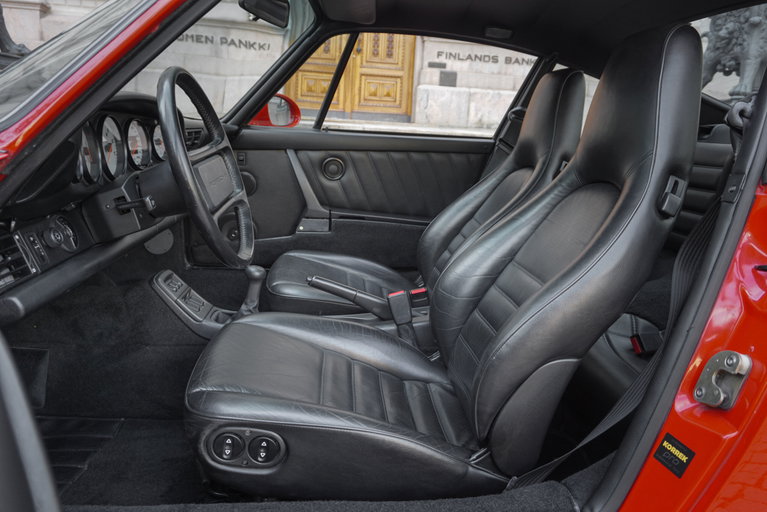 Porsche 964 Carrera 4