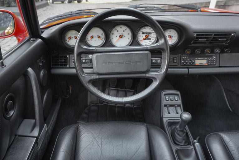 Porsche 964 Carrera 4